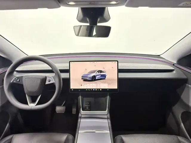 Tesla Model Y — Фото автомобиля 9