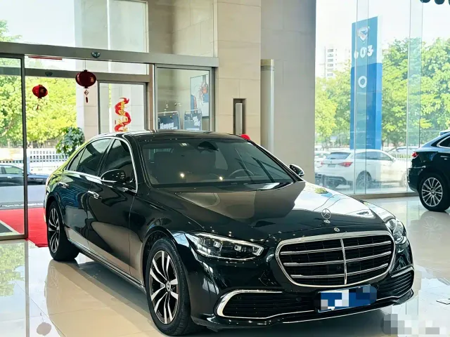 Mercedes-Benz S-Class — Фото автомобиля 2