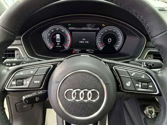 Audi A4L — Фото автомобиля 8