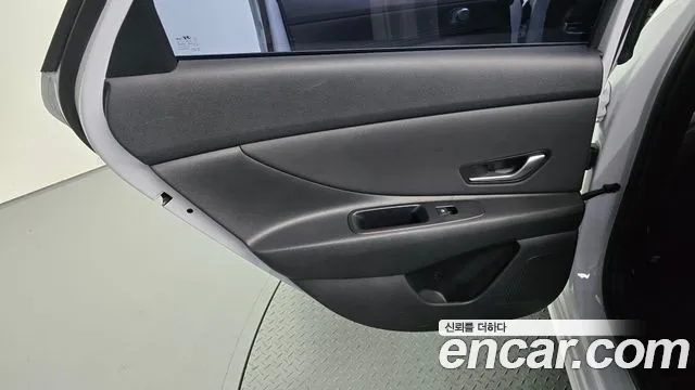 Hyundai AVANTE Avante (CN7) — Фото автомобиля 25