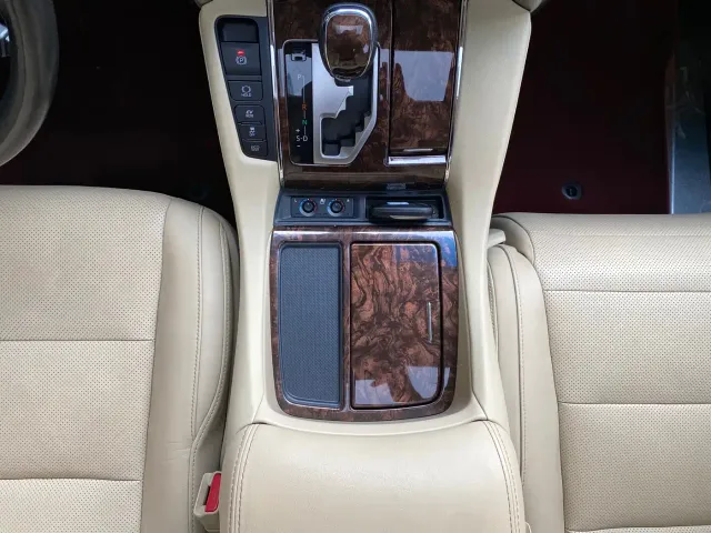 Toyota Alphard — Фото автомобиля 13