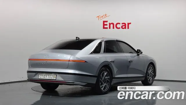 Hyundai Grandeur GN7 — Фото автомобиля 2