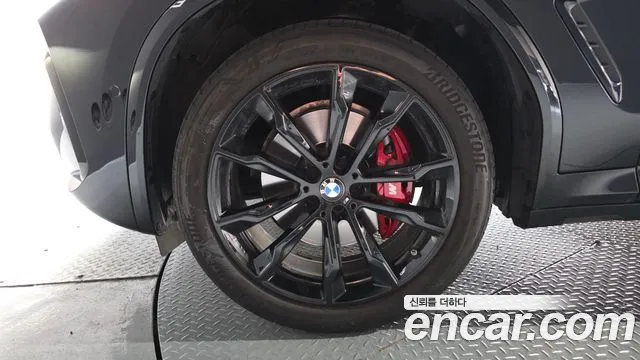 BMW X4 xDrive20i M Sport Pro — Фото автомобиля 5