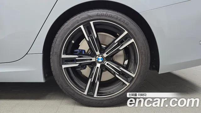 BMW 3-Series 3 серия (G20) 320i Touring M Sport — Фото автомобиля 18
