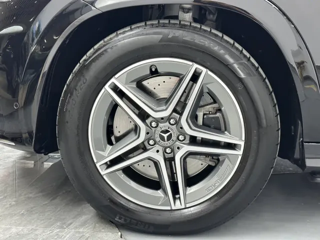 Mercedes-Benz GLE-Class — Фото автомобиля 25