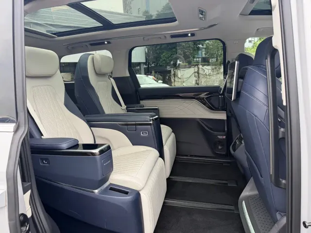 Maxus G90 — Фото автомобиля 10