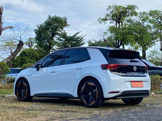 Volkswagen ID.3 — Фото автомобиля 6