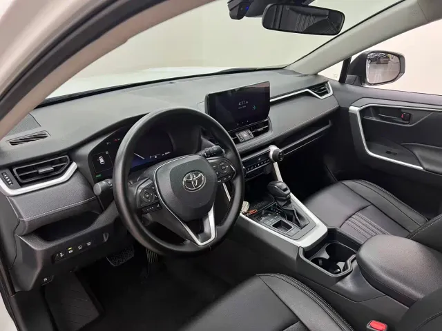 Toyota RAV4 Rongfang Dual Engine E+ — Фото автомобиля 21