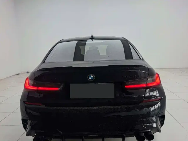 BMW 3 Series — Фото автомобиля 8