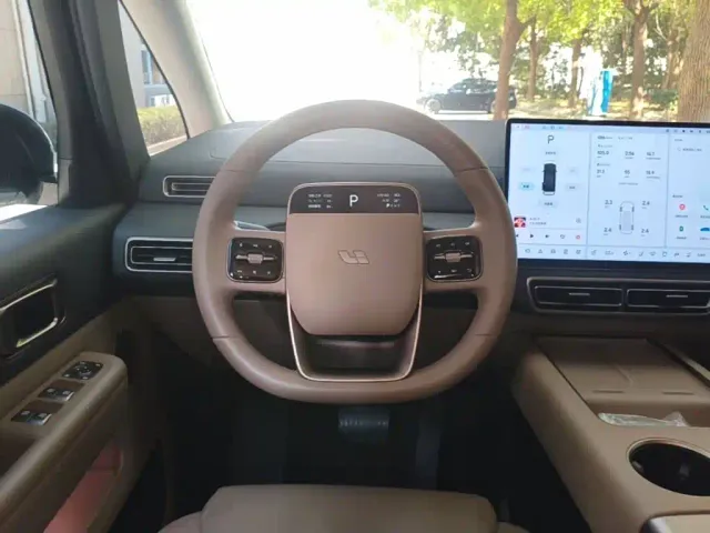 Li Auto MEGA — Фото автомобиля 10