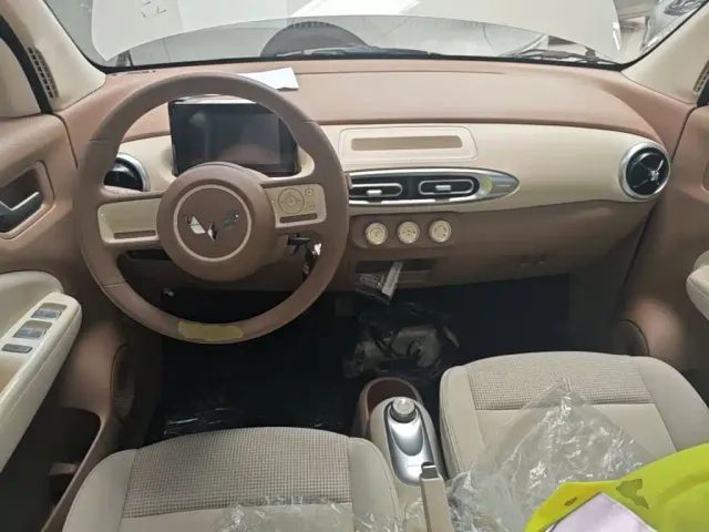 Wuling Hongguang Mini EV — Фото автомобиля 5