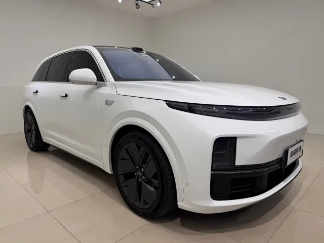 Li Auto Li Auto L7 2025 Max Smart Renewal Edition — Фото автомобиля 3