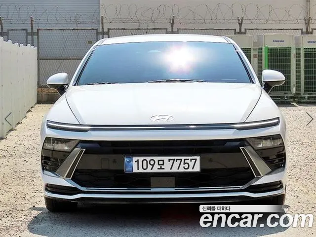 Фотография автомобиля — Hyundai Sonata DN8