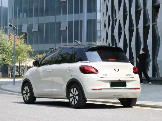Wuling Bingo — Фото автомобиля 9