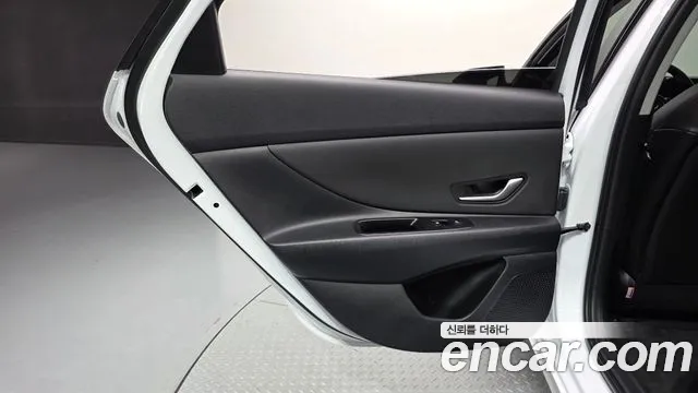 Hyundai Avante CN7 — Фото автомобиля 14
