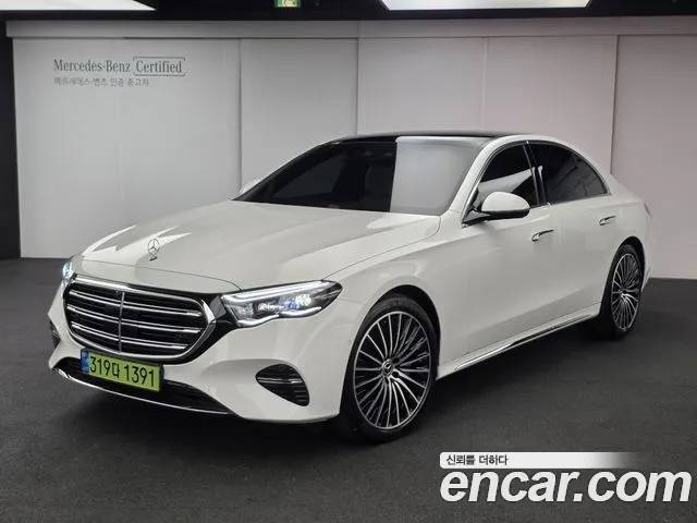 Фотография автомобиля — Mercedes-Benz E-Class