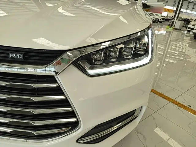 BYD Song — Фото автомобиля 23