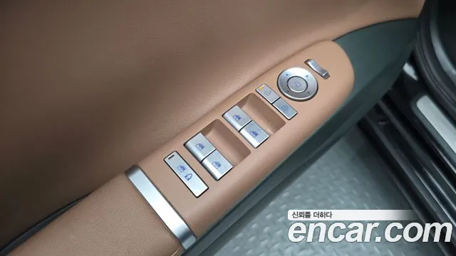 Hyundai Grandeur GN7 — Фото автомобиля 27