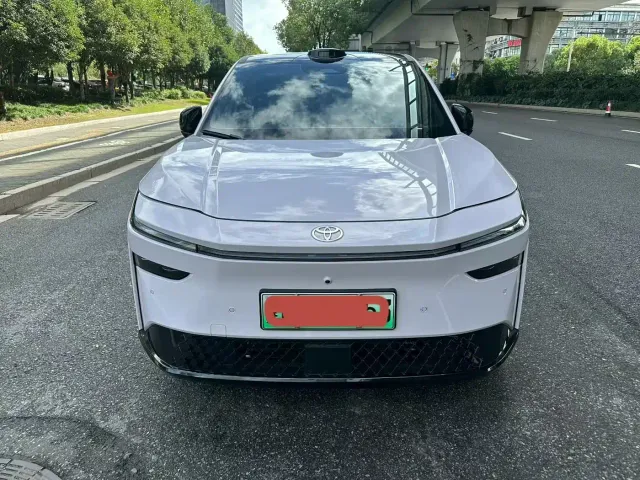 Toyota BoZhi 3X — Фото автомобиля 2