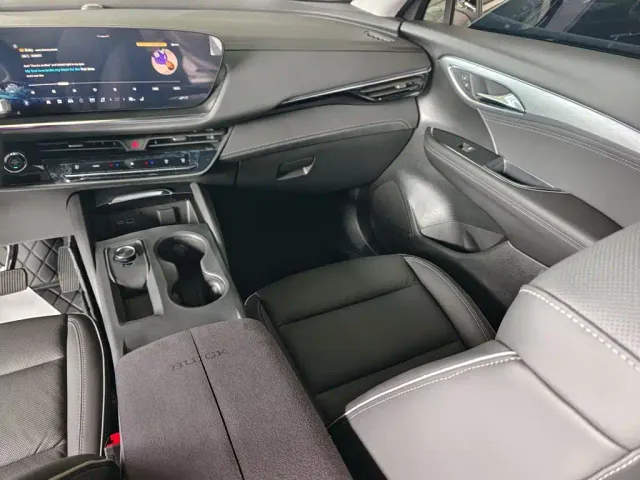 Buick Envision Plus — Фото автомобиля 6