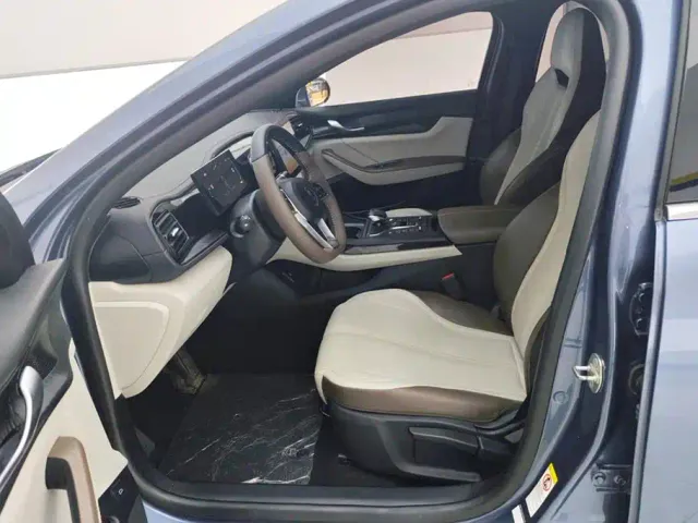 BYD Qin PLUS — Фото автомобиля 9