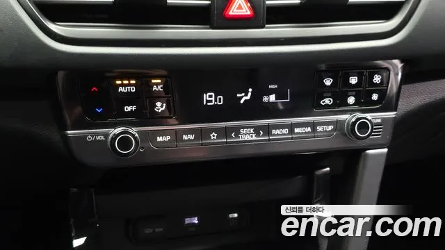Kia Seltos Новый Seltos Бензин 2.0 2WD — Фото автомобиля 18