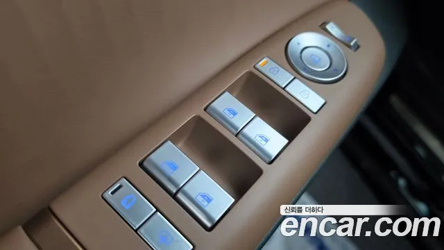 Hyundai Grandeur GN7 — Фото автомобиля 28
