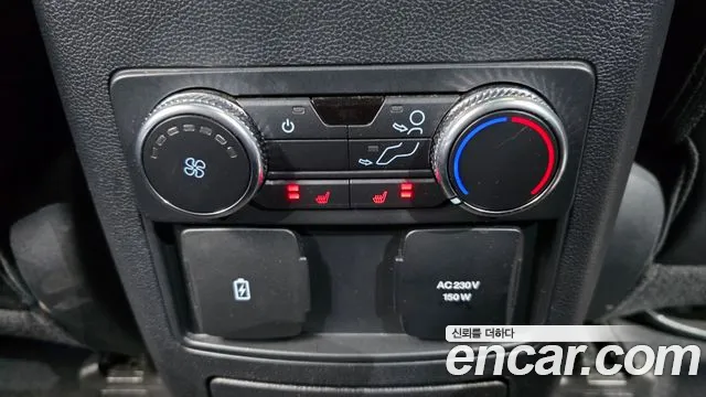 Ford Explorer Generation 6 — Фото автомобиля 18