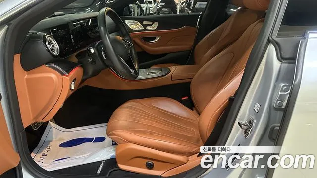 Mercedes-Benz CLS-Class — Фото автомобиля 11