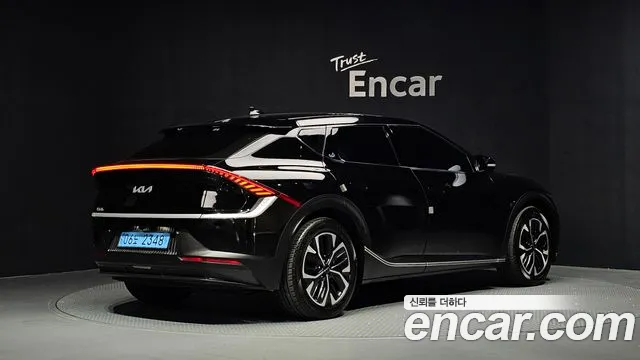 Kia EV6 — Фото автомобиля 2