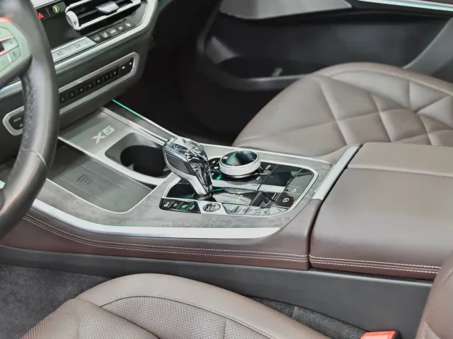 BMW X5 — Фото автомобиля 16