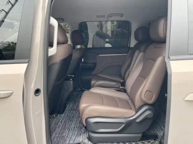 Wuling Starlight 730 — Фото автомобиля 6