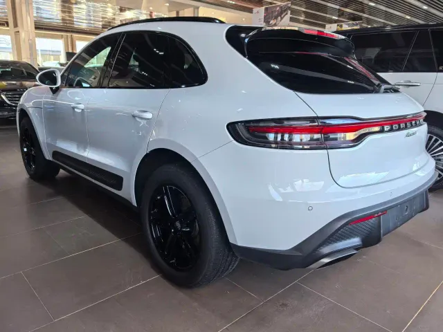Porsche Macan — Фото автомобиля 2