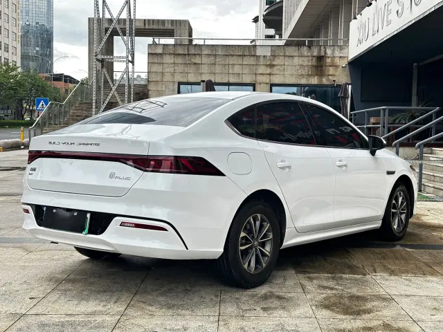 BYD Qin PLUS — Фото автомобиля 7