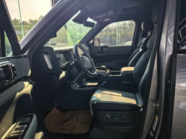 BYD FangChengBao Leopard 5 — Фото автомобиля 4
