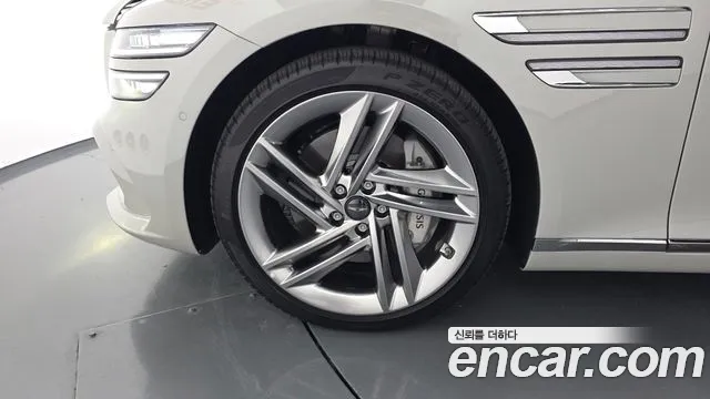 Genesis G80 RG3 — Фото автомобиля 5