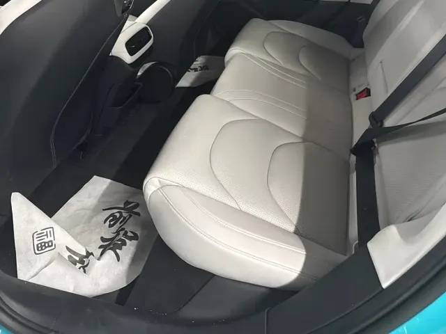 Xiaomi SU7 — Фото автомобиля 10