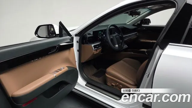 Hyundai Grandeur GN7 — Фото автомобиля 15