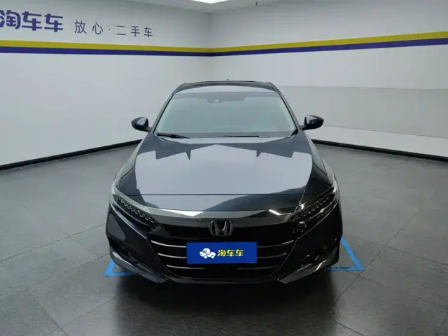 Honda Accord — Фото автомобиля 2