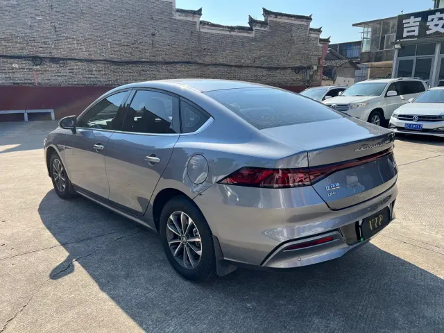 BYD Qin PLUS — Фото автомобиля 8