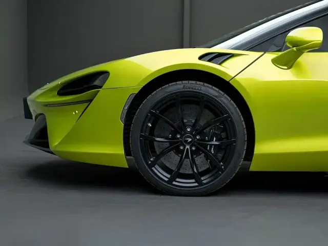 McLaren Artura — Фото автомобиля 6