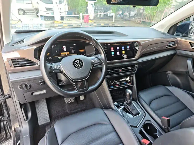 Volkswagen Tharu — Фото автомобиля 9