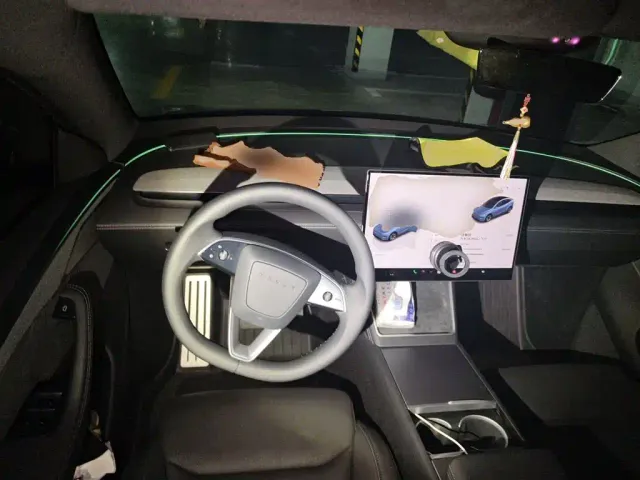 Tesla Model Y L — Фото автомобиля 6