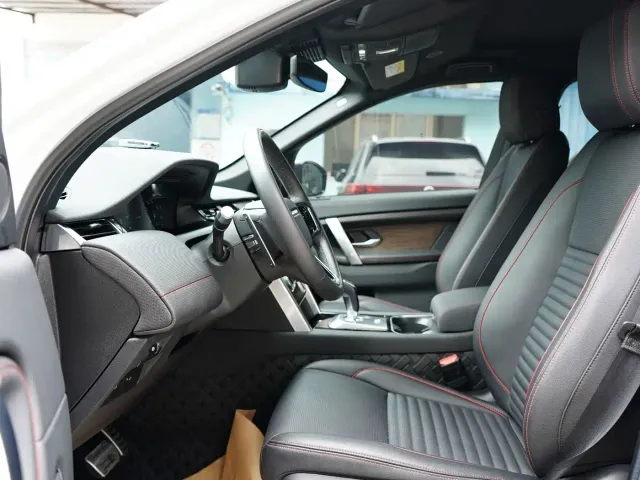 Land Rover Discovery Sport — Фото автомобиля 4
