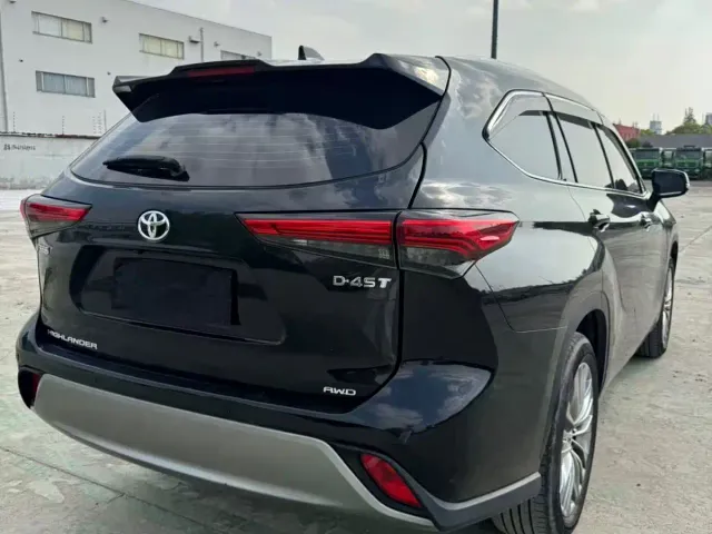 Toyota Highlander — Фото автомобиля 9