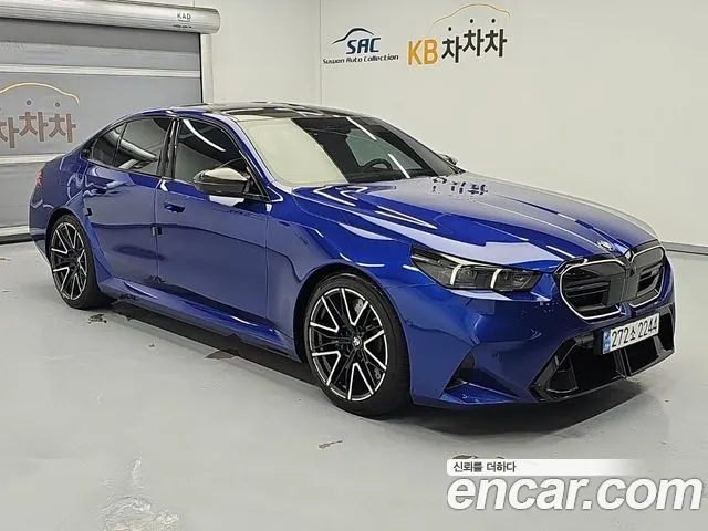 BMW M5 G90 — Фото автомобиля 2
