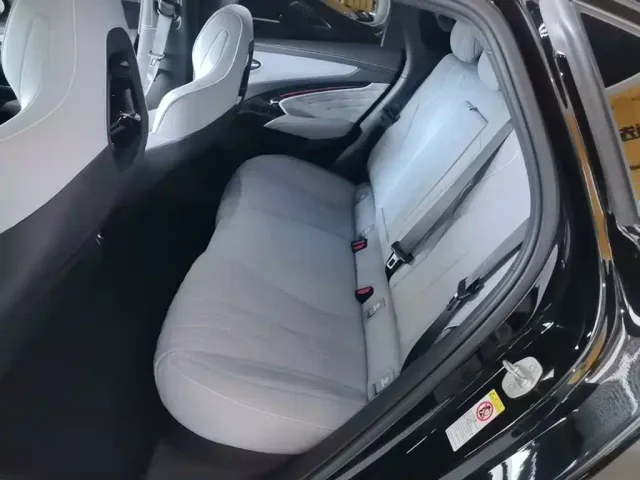 BYD Seal — Фото автомобиля 16