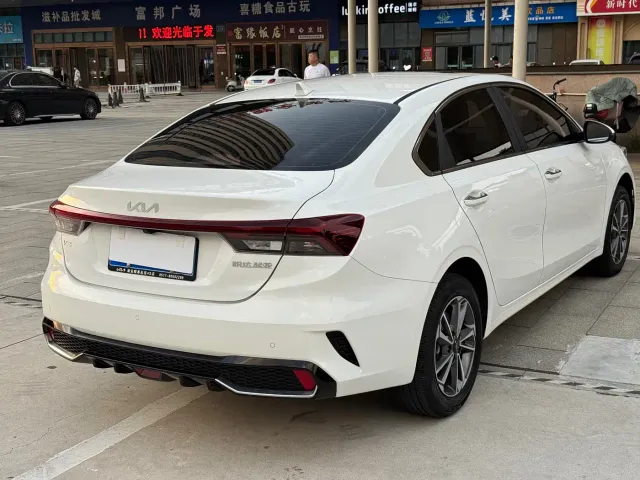 Kia K3 — Фото автомобиля 6