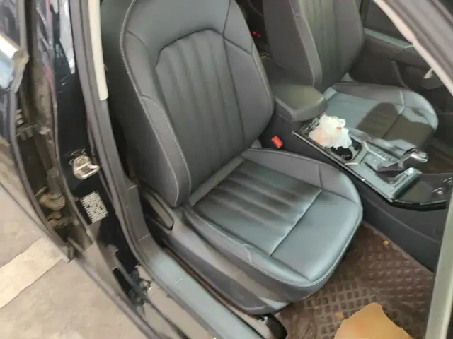 Volkswagen Passat — Фото автомобиля 24