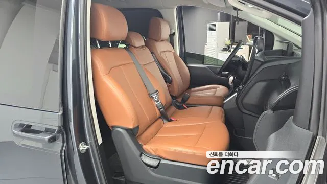 Hyundai Staria — Фото автомобиля 16